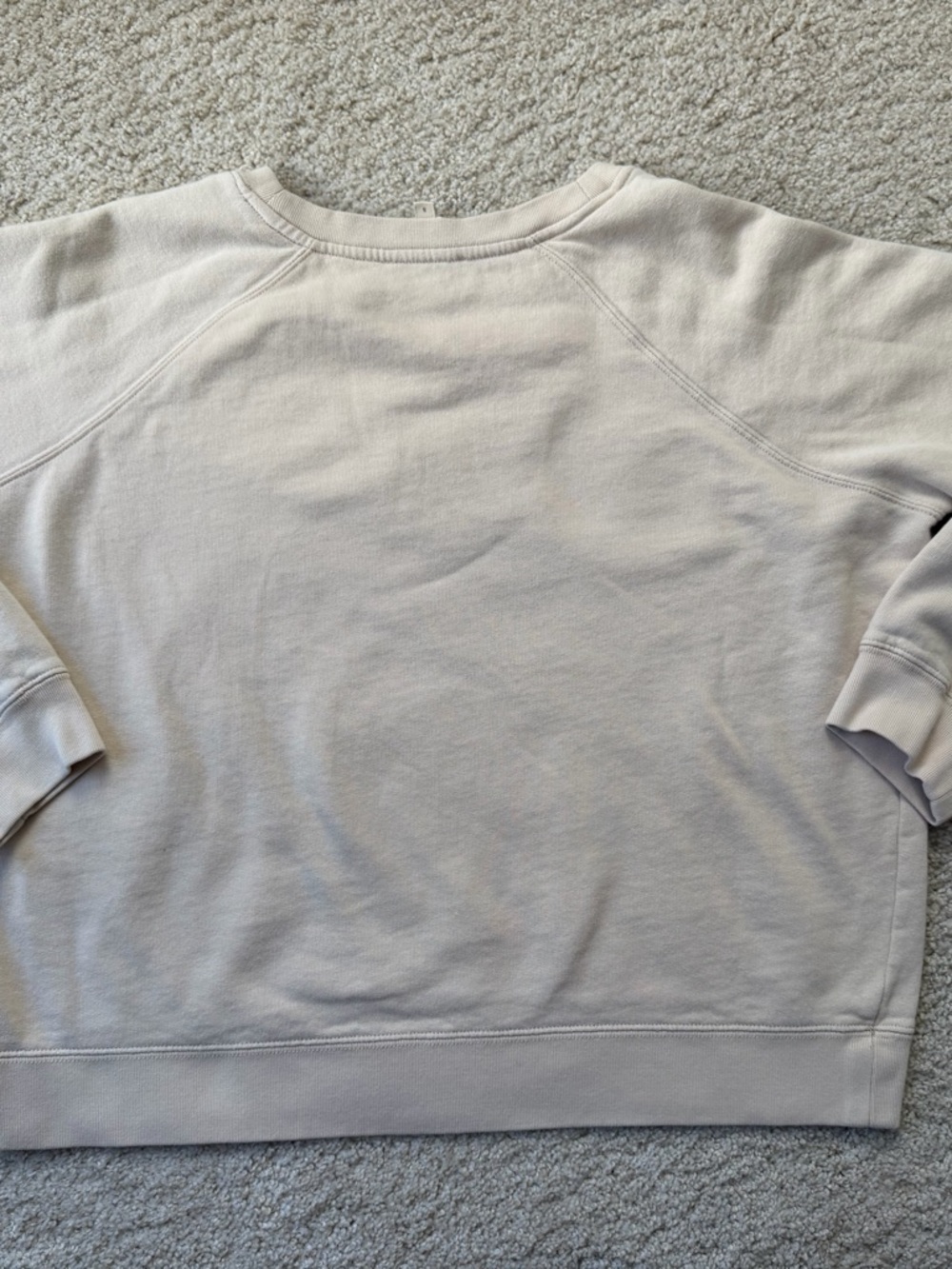 Sezane Cream Sweatshirt with Red Heart Graphic - Picture 4 of 7